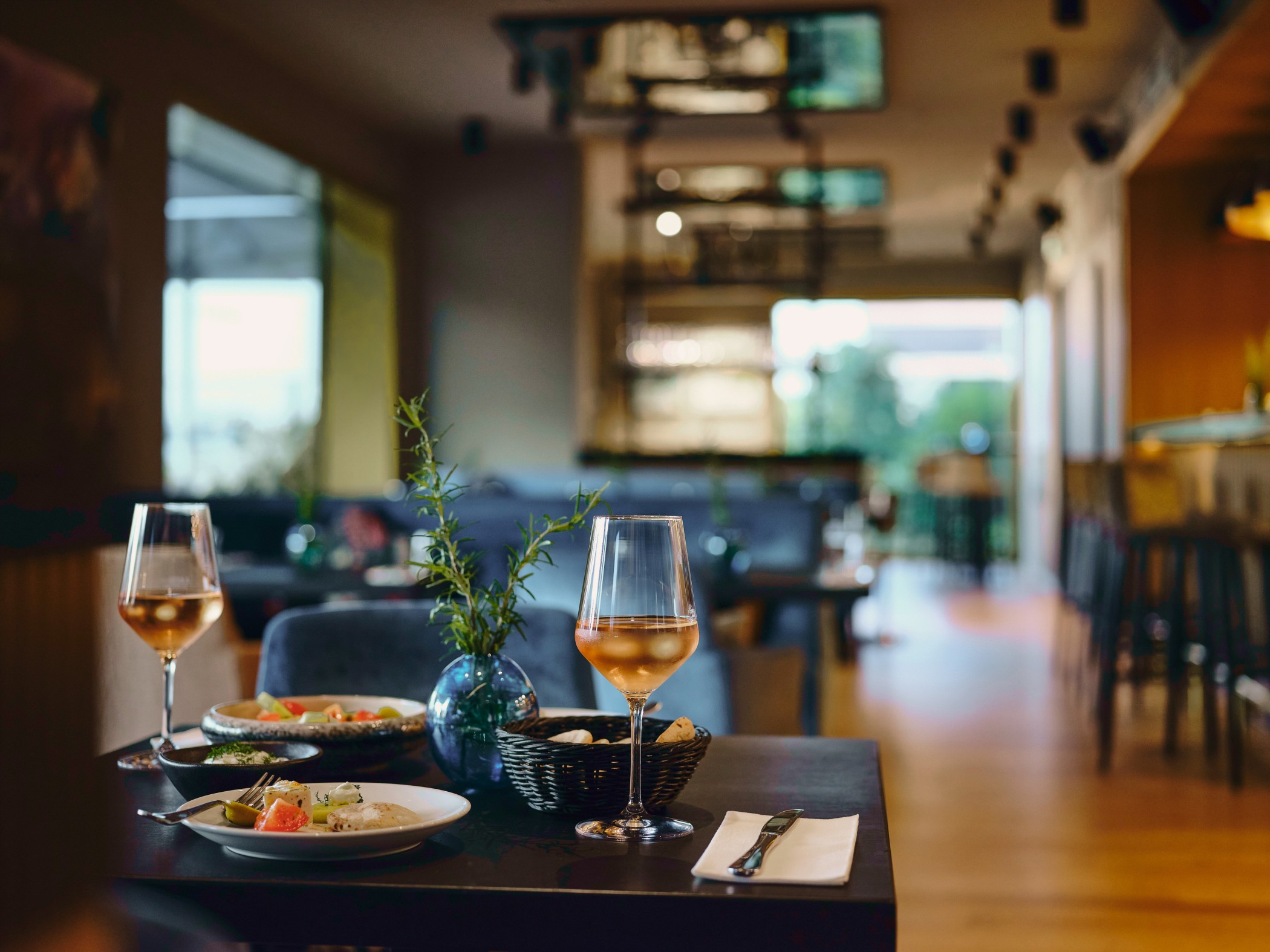 Moderne Gastronomie im WIN WIN im Medienhafen Düsseldorf