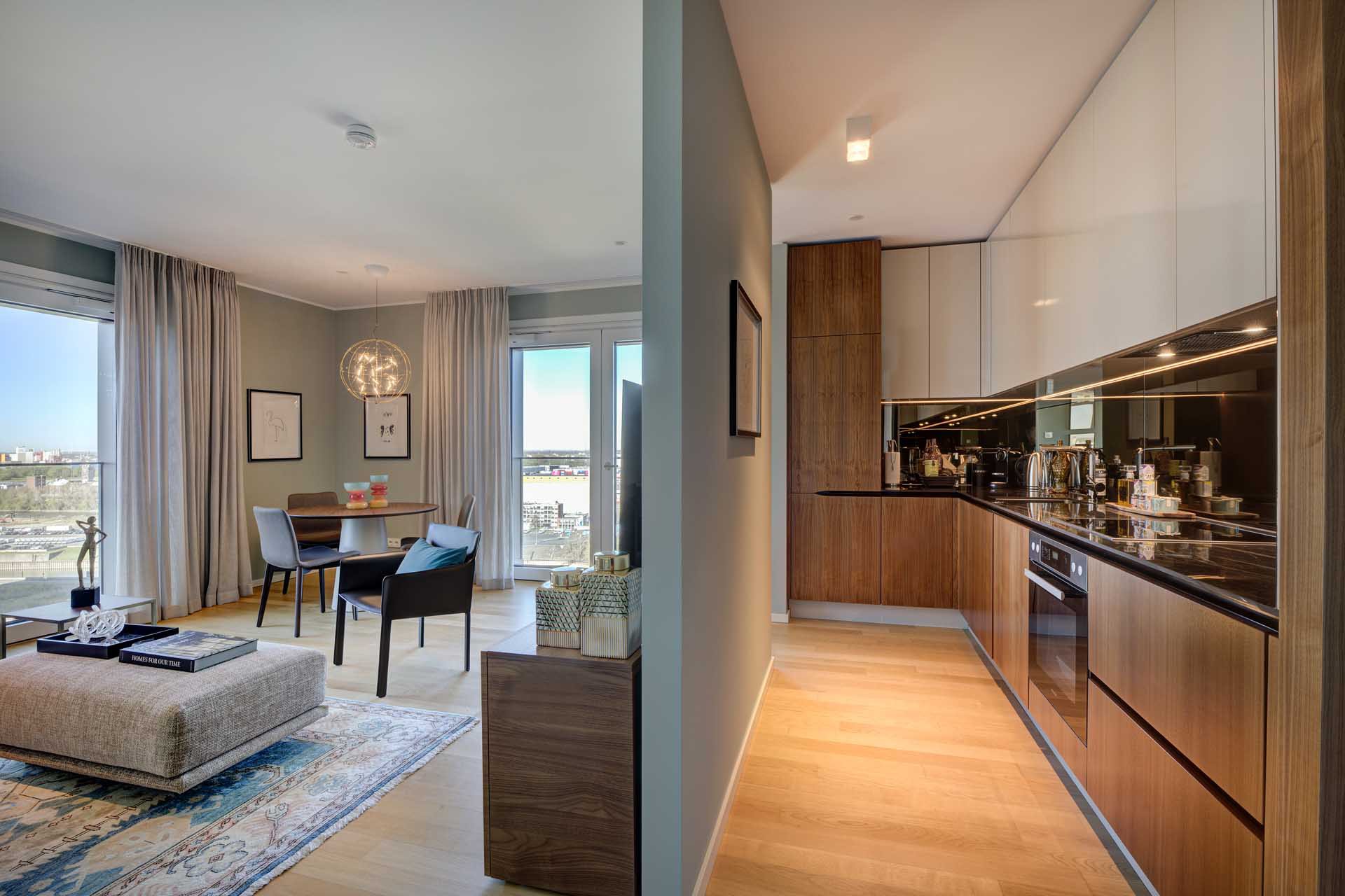 Offene Wohnküche mit Hafenblick – Luxuswohnung Typ T im Medienhafen Düsseldorf kaufen (WIN WIN)